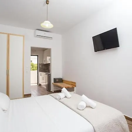 Nitsa Apartment Faliraki